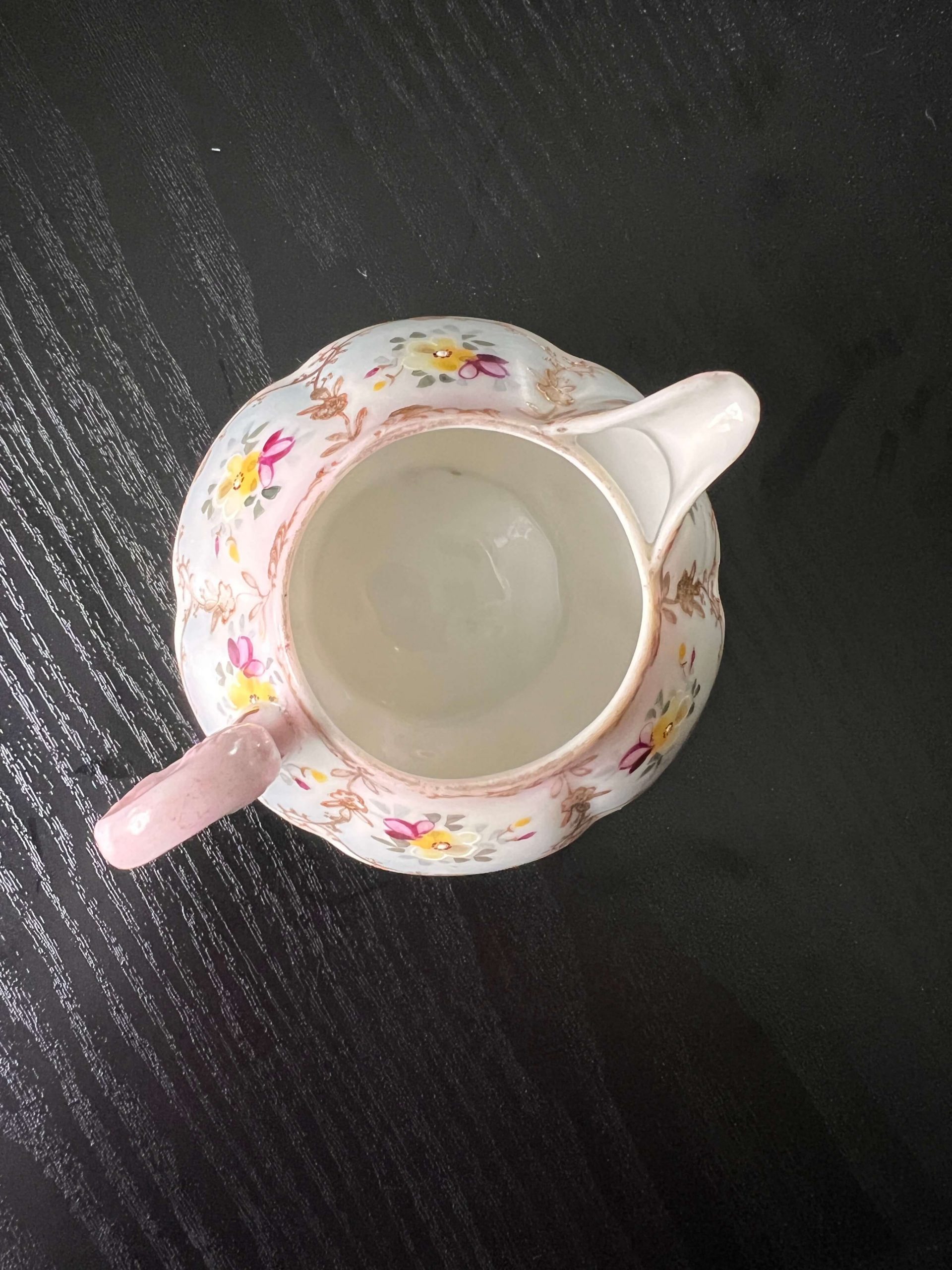 Porcelain Creamer - Dow Sie Cot Ure - Antique - Image 6
