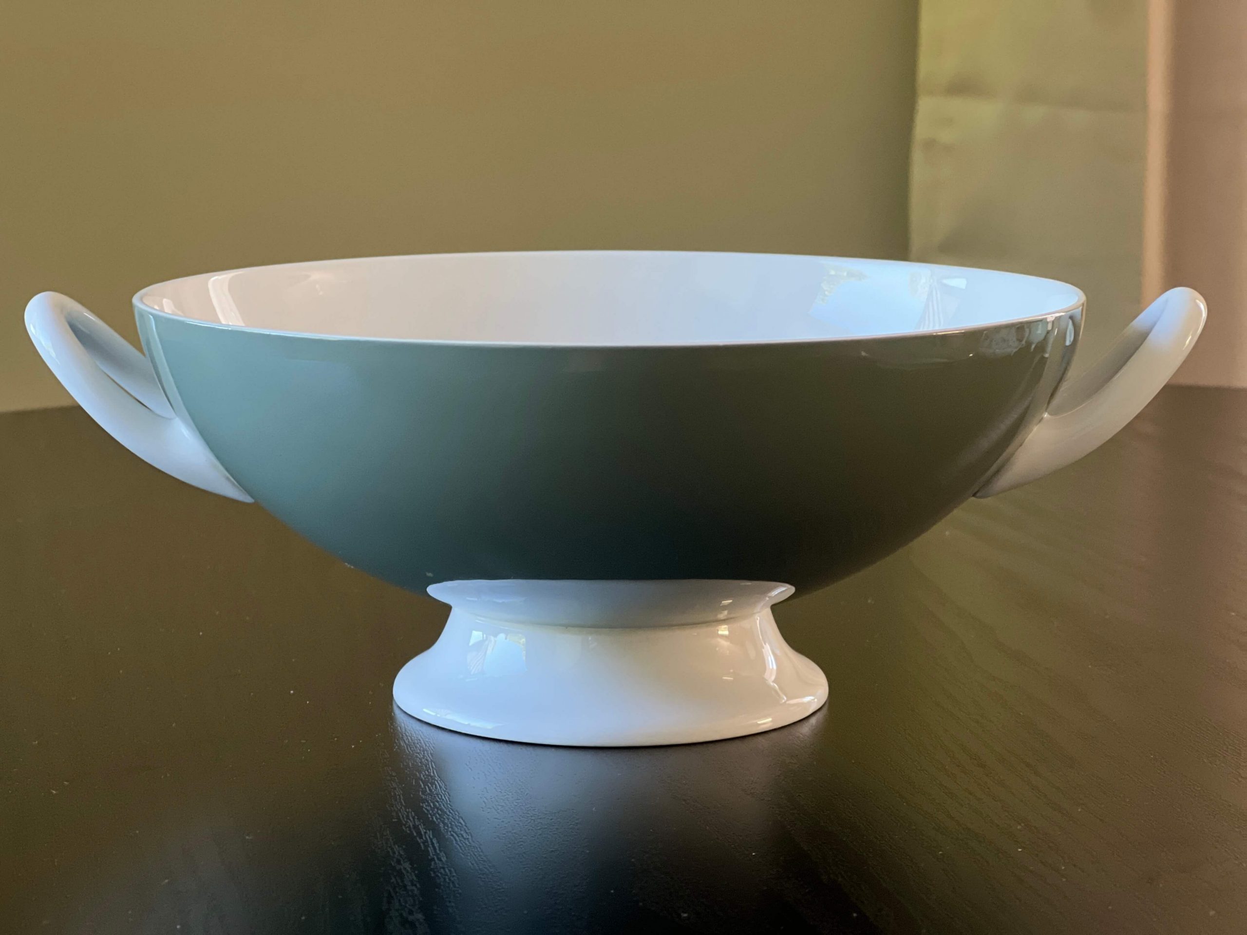 Wedgwood footed bowl with handles - RARE - Bone China - Vintage - Mid-century - Image 3
