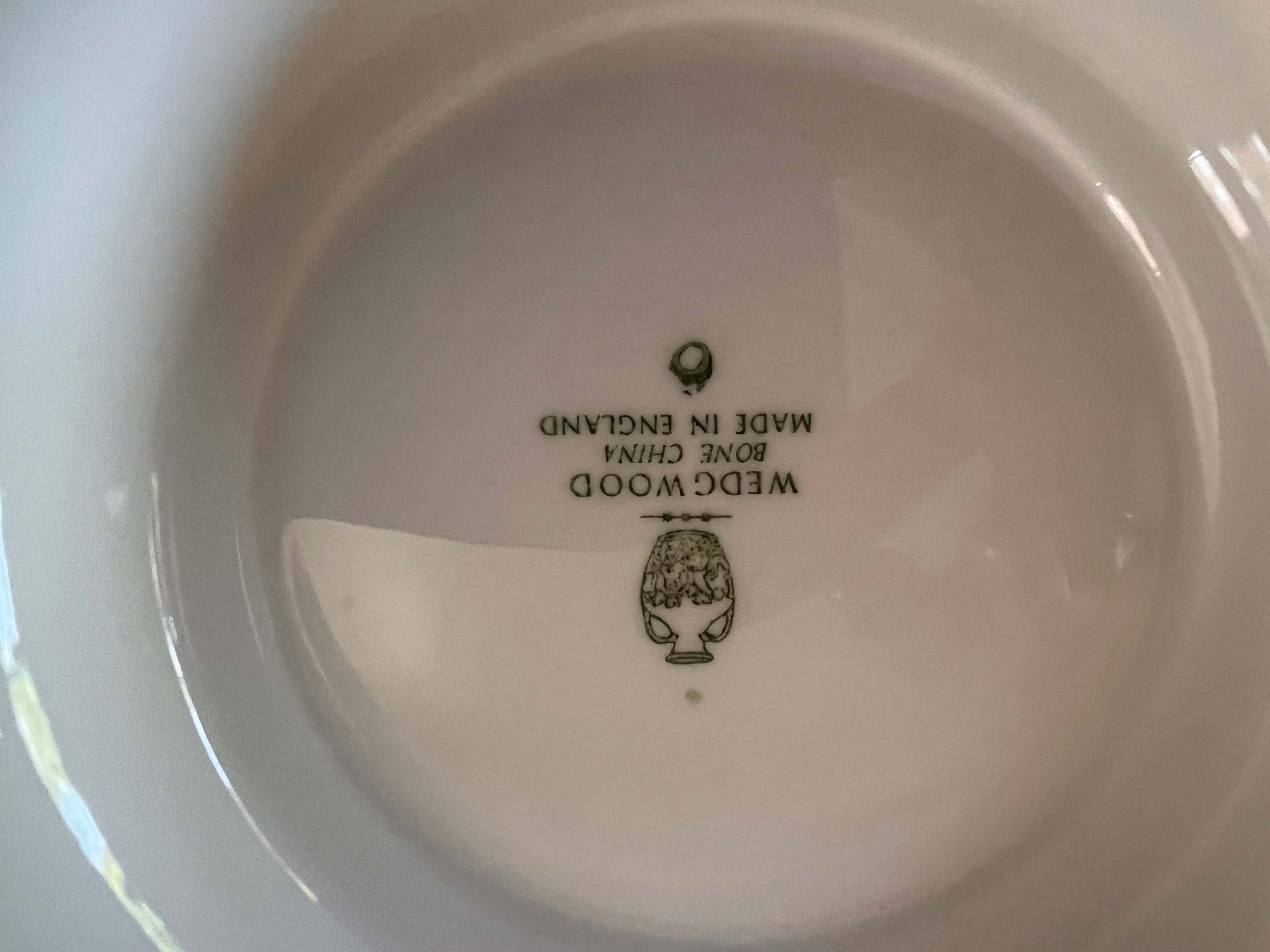 Wedgwood footed bowl with handles - RARE - Bone China - Vintage - Mid-century - Image 6