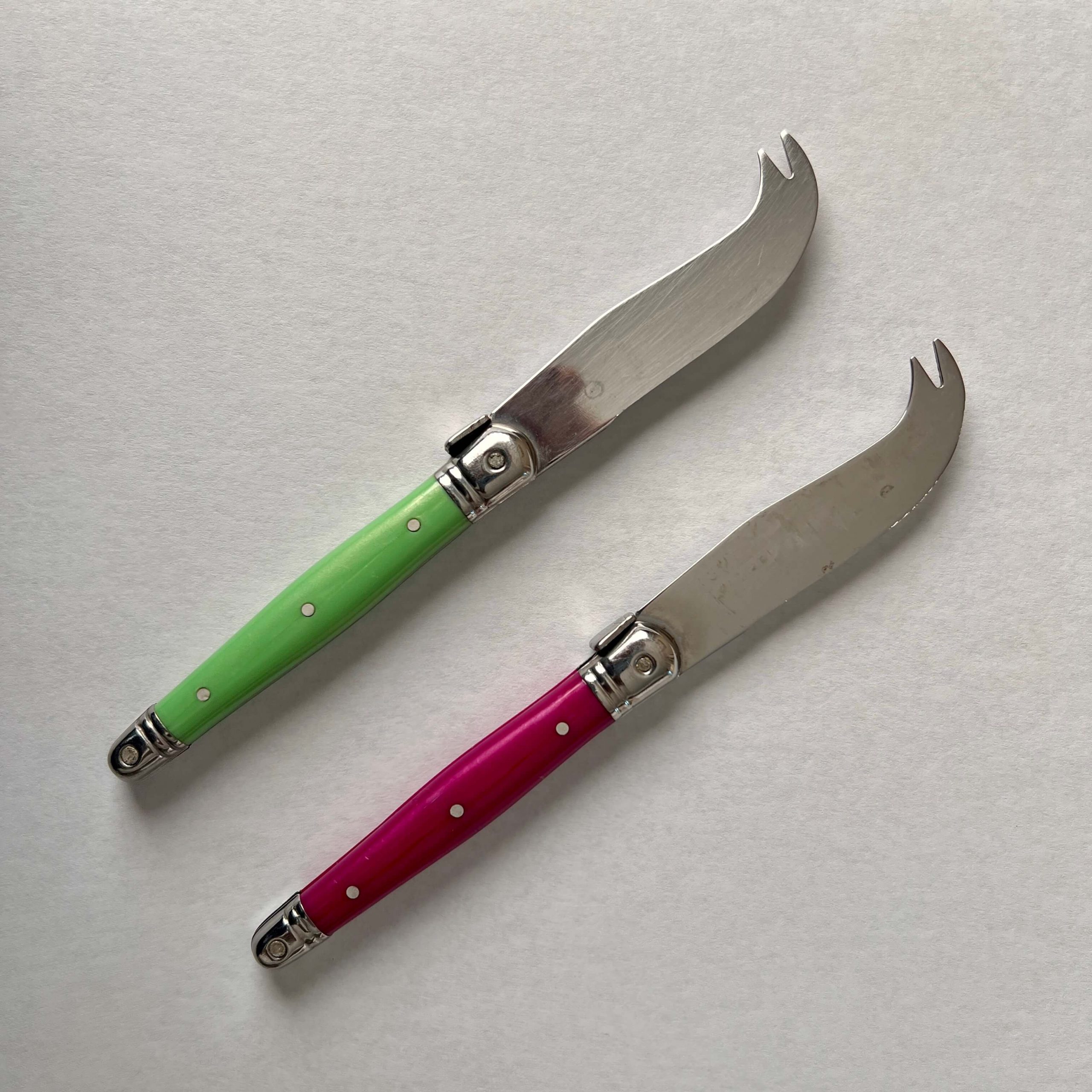 Two vintage Laguiole fork-tipped cheese knives - INOX France - Image 4