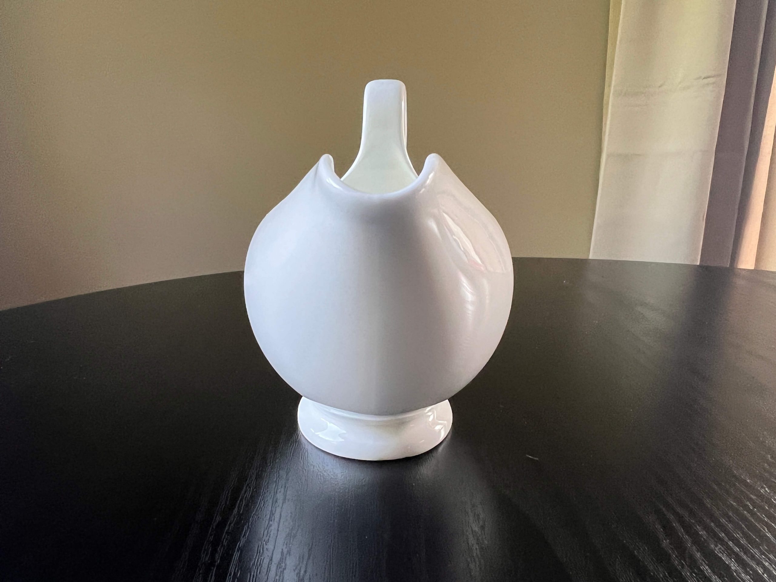 Minimalist Wedgwood England All White Bone China Gravy Sauce Boat Vintage - Image 4