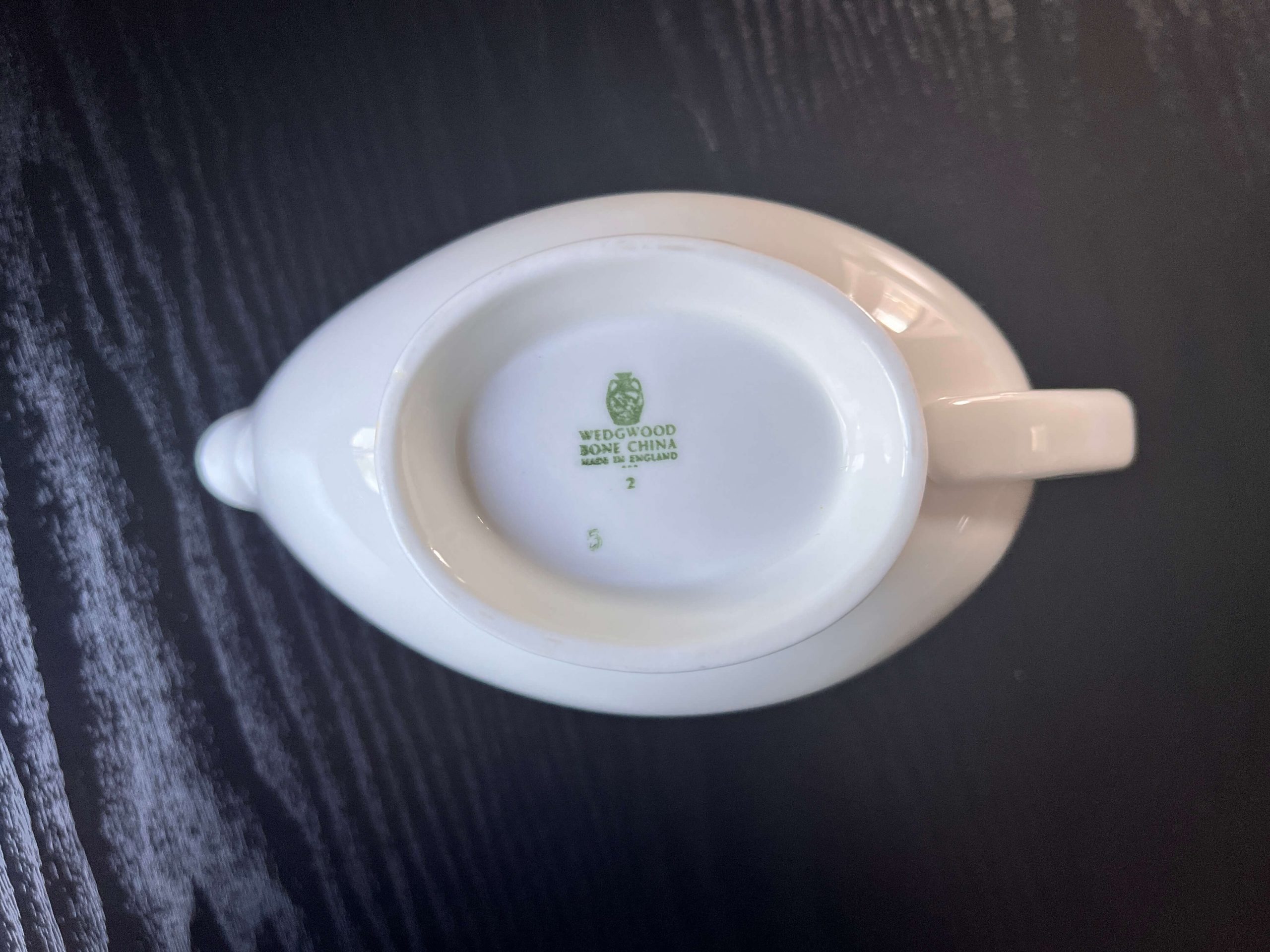 Minimalist Wedgwood England All White Bone China Gravy Sauce Boat Vintage - Image 6