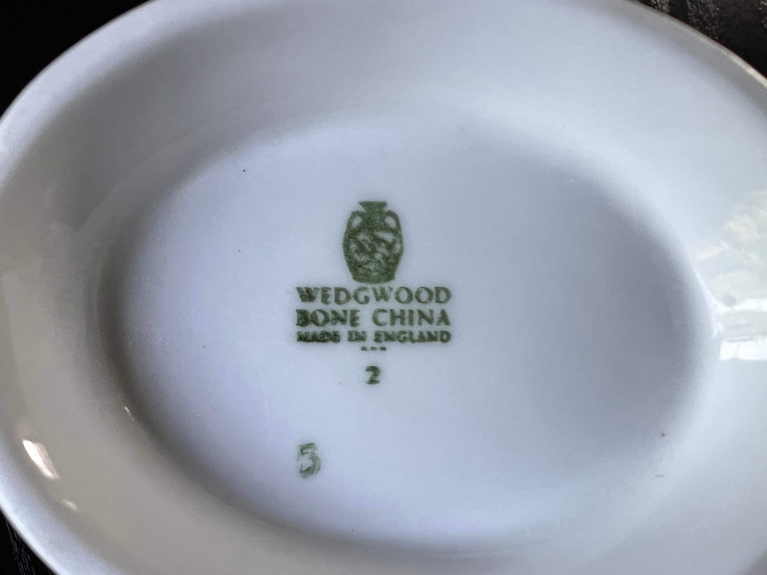 Minimalist Wedgwood England All White Bone China Gravy Sauce Boat Vintage - Image 7